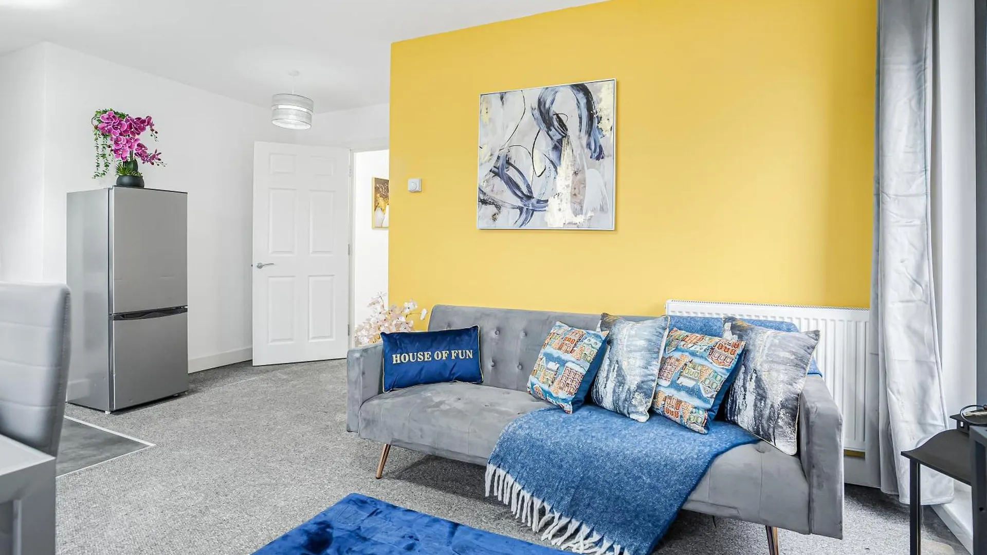 One And Two Bed Apartments Slough Near Heathrow Colnbrook
