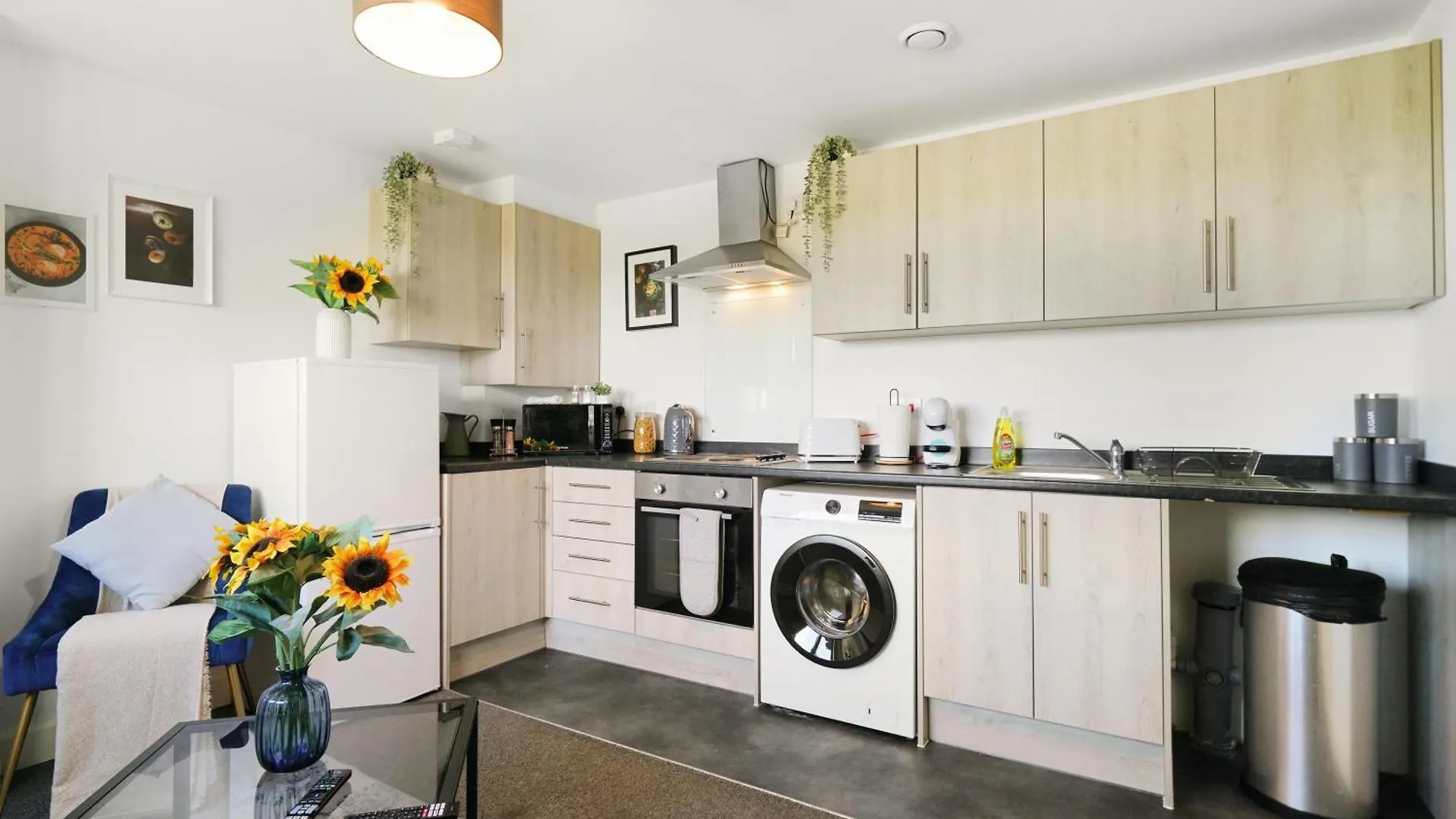 One And Two Bed Apartments Slough Near Heathrow Colnbrook