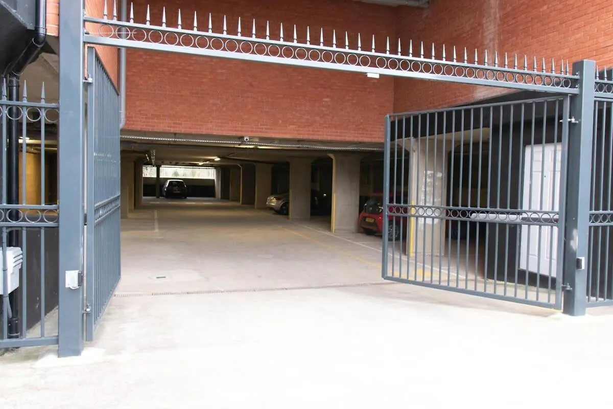 One And Two Bed Apartments Slough Near Heathrow Colnbrook 0*,