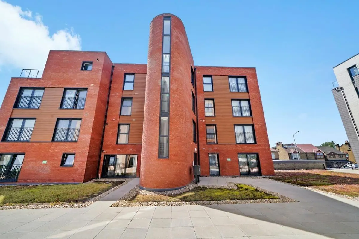 One And Two Bed Apartments Slough Near Heathrow Colnbrook