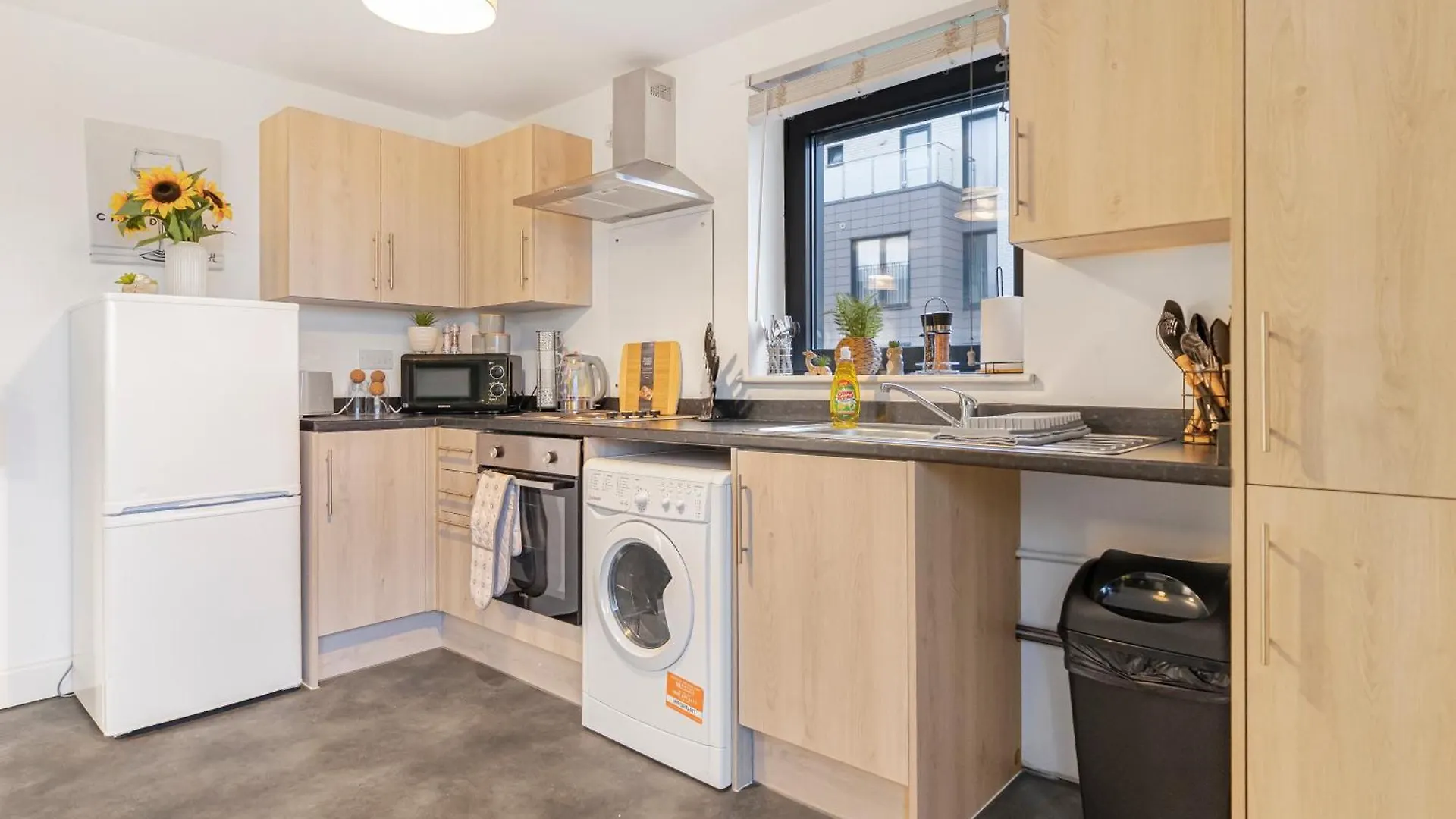 One And Two Bed Apartments Slough Near Heathrow Colnbrook